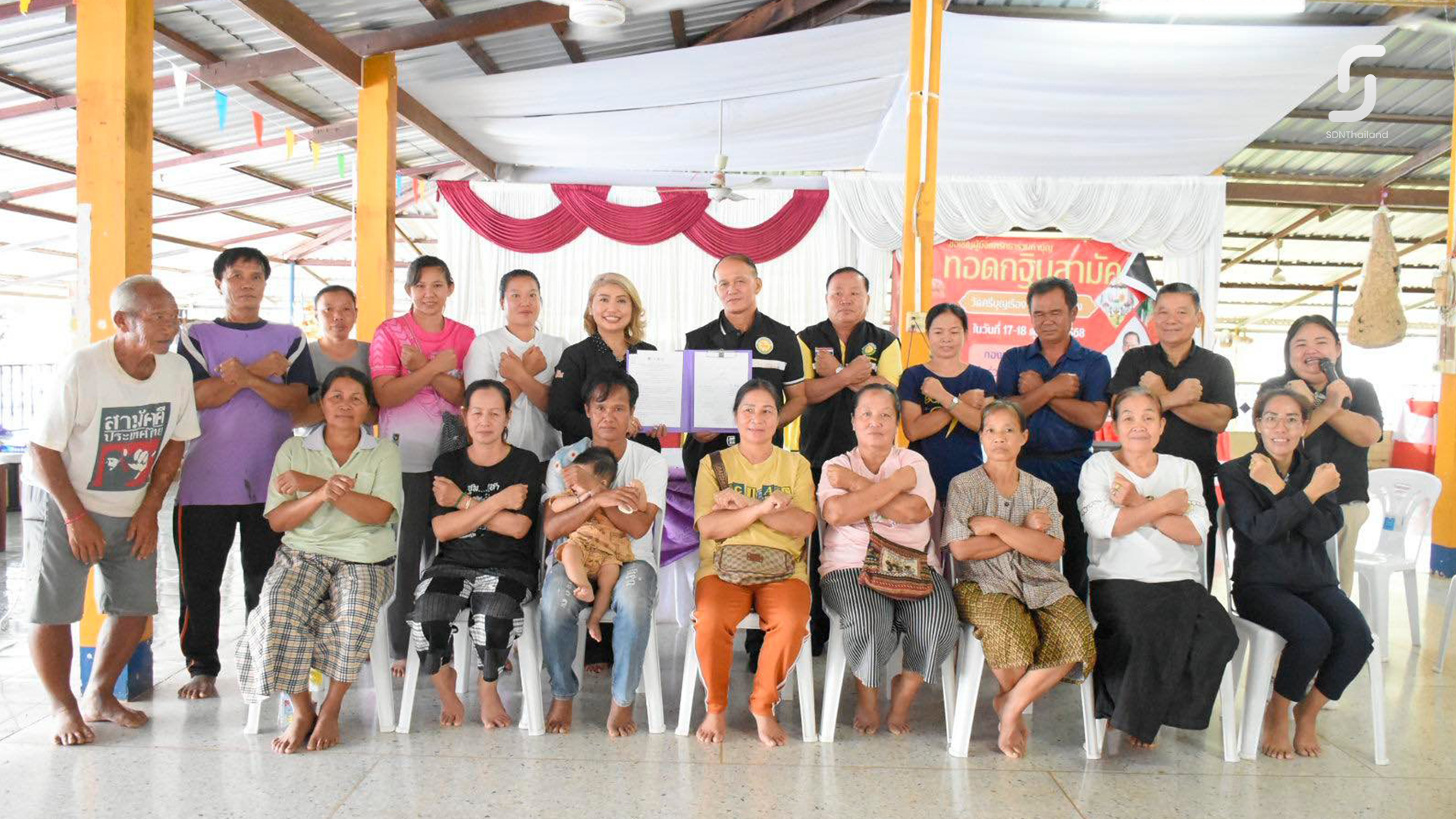 สสส. หนุน เครือข่ายงดเหล้านครพนม เปิดตัวกิจกรรม “ครอบครัวปลูกพลังบวก–นาทมโมเดล” พื้นที่ต้นแบบภาคอีสาน สร้างสภาพแวดล้อมปลอดเหล้า–บุหรี่ และเสริมพัฒนาการเด็กปฐมวัย ในขณะที่แบบสำรวจพบเด็ก 90% เติบโตในครอบครัวขยาย – เสี่ยงเห็นพฤติกรรมดื่มสูบ จนกลายเป็นเรื่องธรรมดา